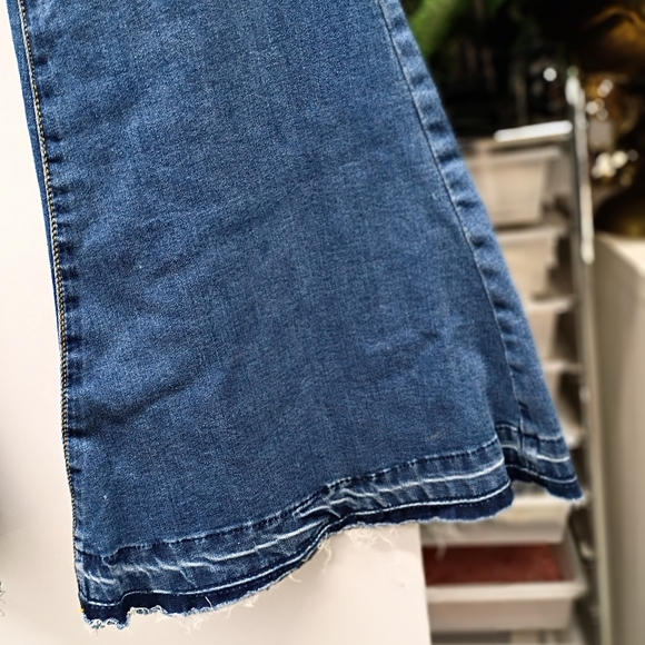 Fashion Nova Blue Flare Wide Leg Jeans - Picture 9 of 11